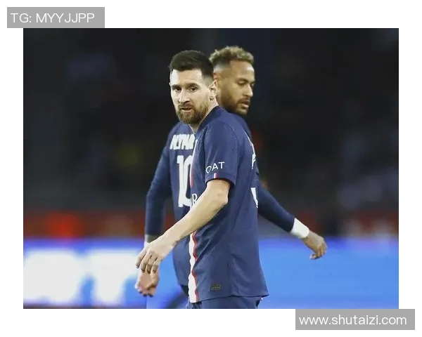 可爱外表与足球才华并存的明星球员们的魅力探秘 可爱外表与足球才华并存的明星球员们的魅力探秘