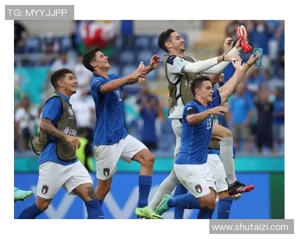 意大利足球明星精彩瞬间回顾与经典集锦图片展示 意大利足球明星精彩瞬间回顾与经典集锦图片展示